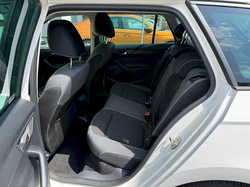 Škoda Fabia (2022) Combi 1.0 TSI 70 kW Ambition T - fotka 8 z 25