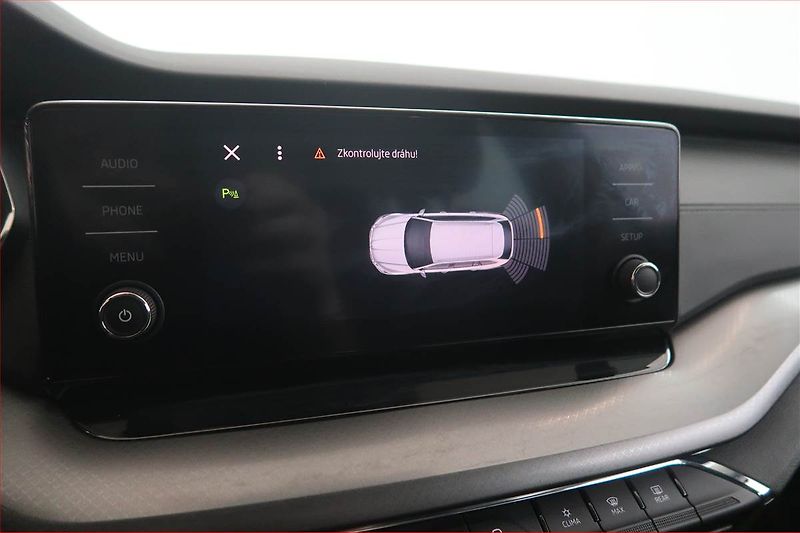 Škoda Octavia (2023) Ambition 2.0 TDI, ČR,1.maj - fotka 15 z 17