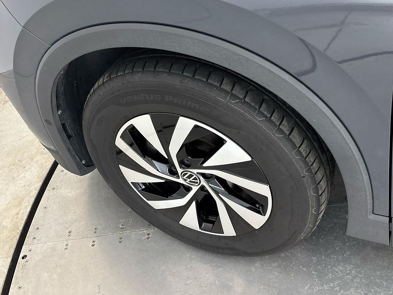Volkswagen Tiguan People DSG - fotka 27 z 31