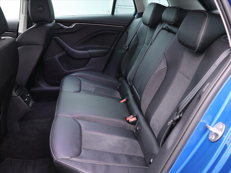 Škoda Kamiq 1,5 TSI 110kW DSG Style Kůže - fotka 15 z 41