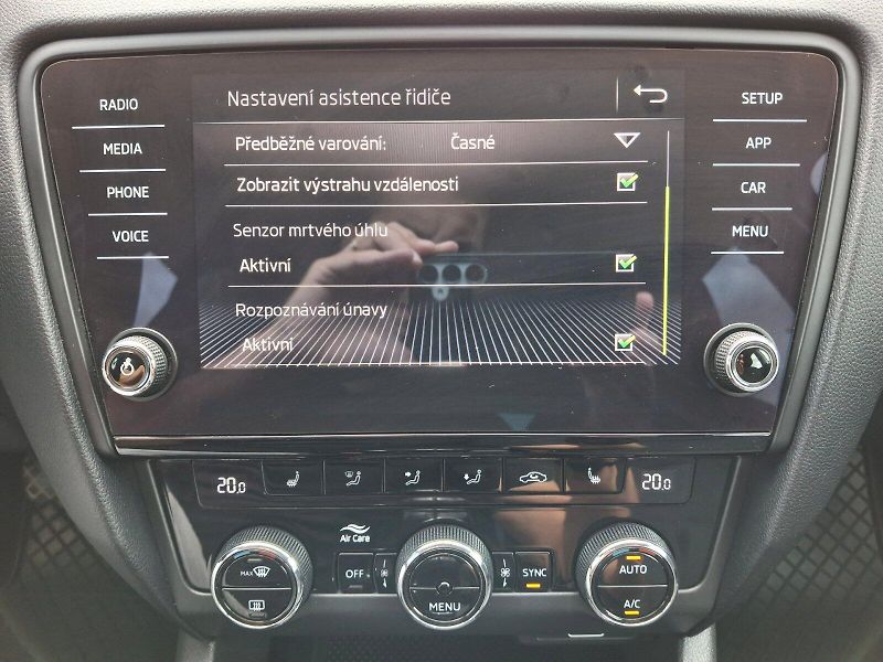 Škoda Octavia (2020) Combi Style 2,0TDi 110kW - fotka 13 z 34