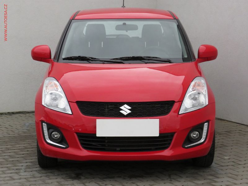 Suzuki Swift (2015) 1.2 - fotka 2 z 3