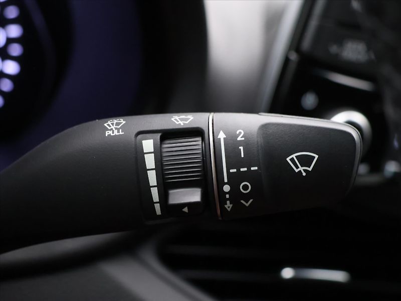 Hyundai i30 1,4 T-GDI 103 kW Style Fastbac - fotka 19 z 33