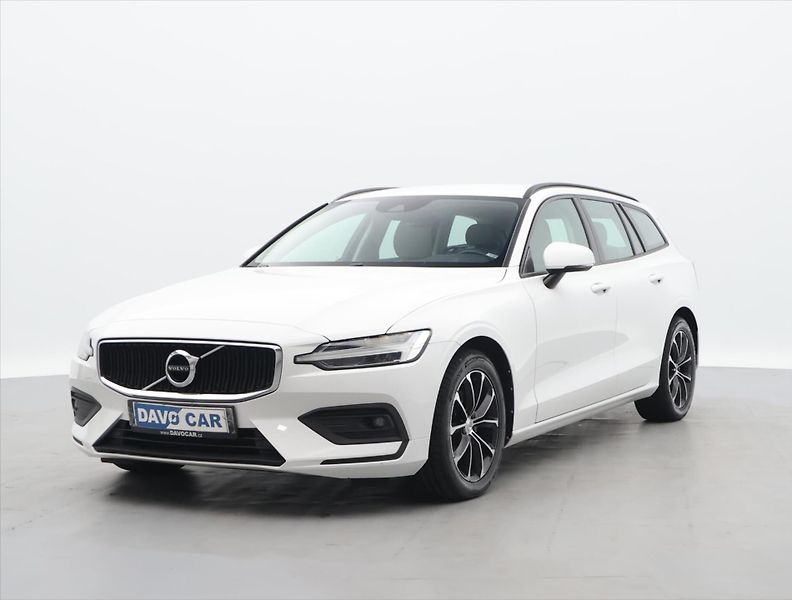 Volvo V60 2,0 D3 110kW Drive-E Momentum - fotka 3 z 30