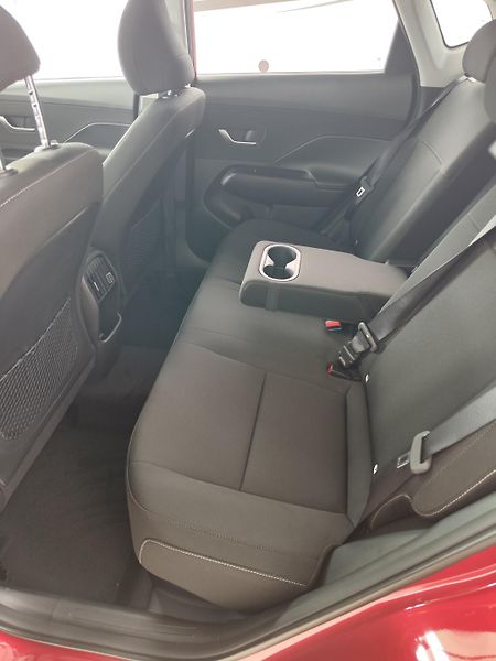 Hyundai Kona (2025) 1.6 GDi HEV 95kW SMART TECH - fotka 8 z 23