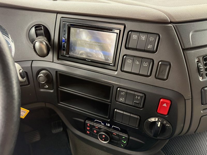 DAF XF480 EURO 6 - fotka 18 z 19