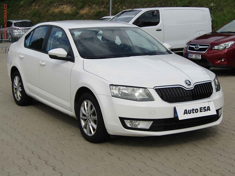 Škoda Octavia (2016) 1.6 TDi, AC, výhřev sed - fotografie inzerátu