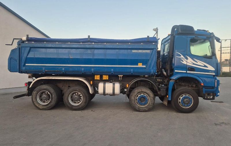 Mercedes-Benz (2022) Arocs 4145 8x6 sklápěč EURO 6 - fotka 5 z 9