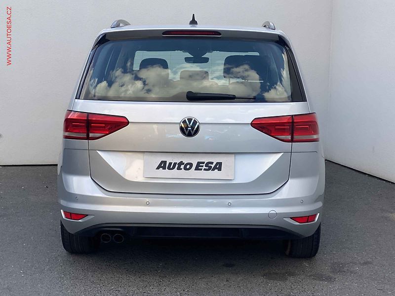 Volkswagen Touran (2022) 2.0 TDi, Comfortline, DSG - fotka 5 z 17
