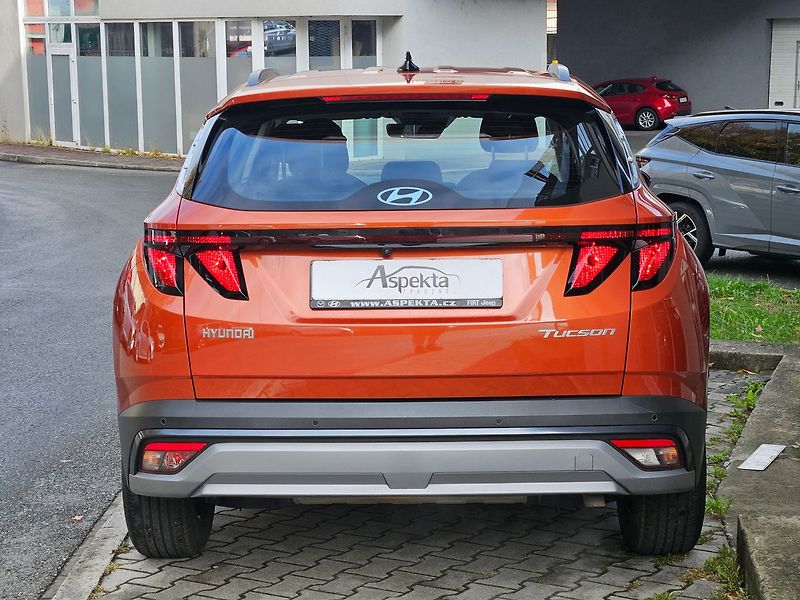 Hyundai Tucson 1.6T-GDi DCT, Smart, serv.kn. - fotka 4 z 33