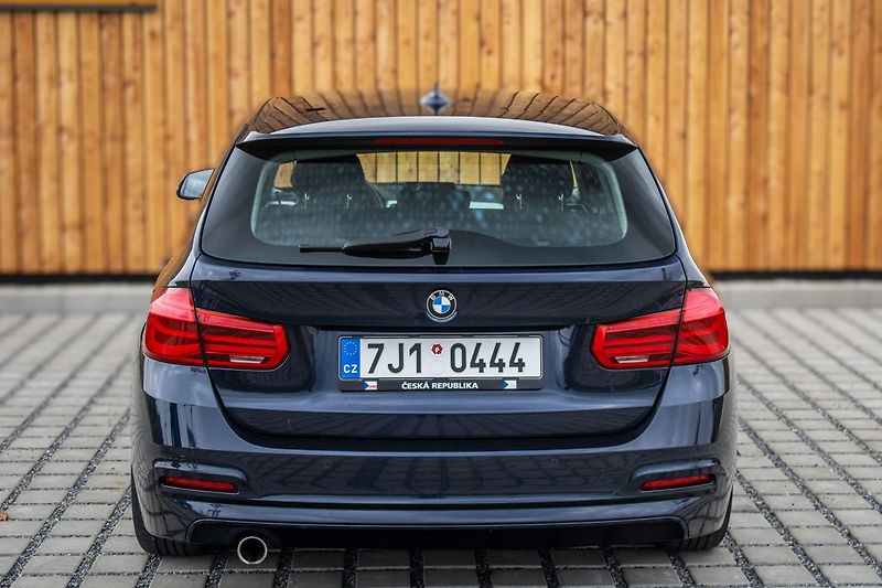 BMW Řada 3 - fotka 6 z 43