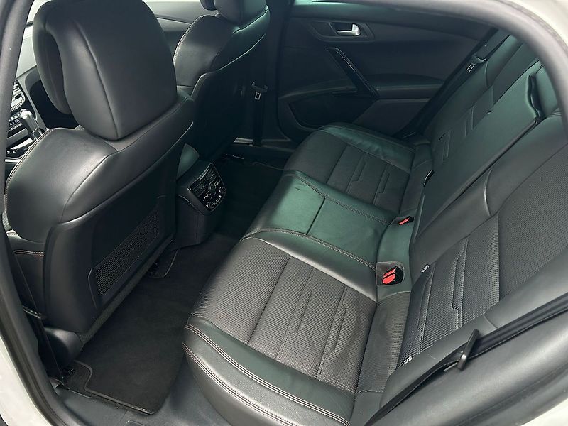 Peugeot 508 508 SW GT 2.0 BlueHDI 180 AT6 - fotka 16 z 28