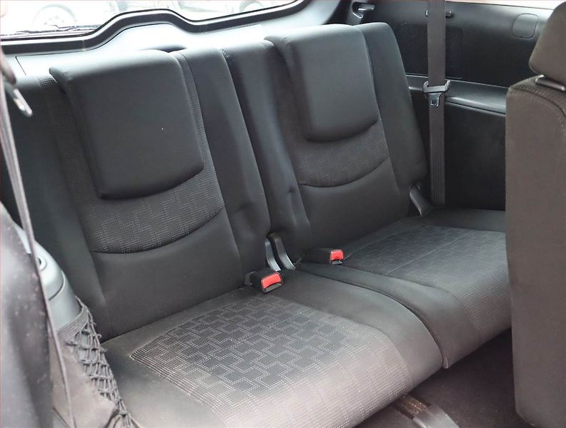 Mazda 5 (2008) 1.8, 7 míst - fotka 20 z 20