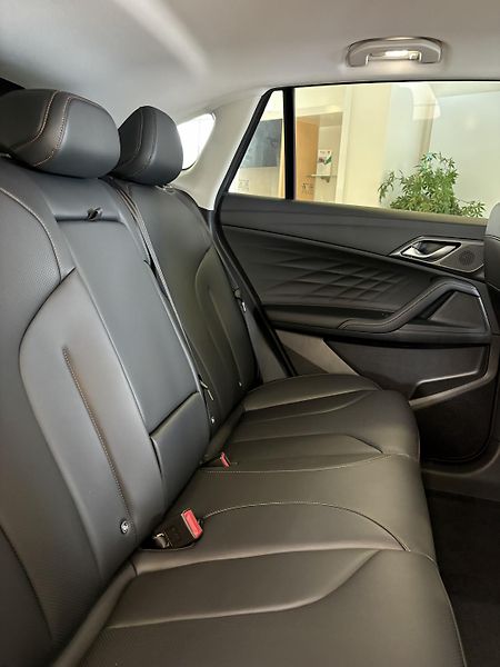 MG HS (2026) PHEV exclusive  - fotka 13 z 15