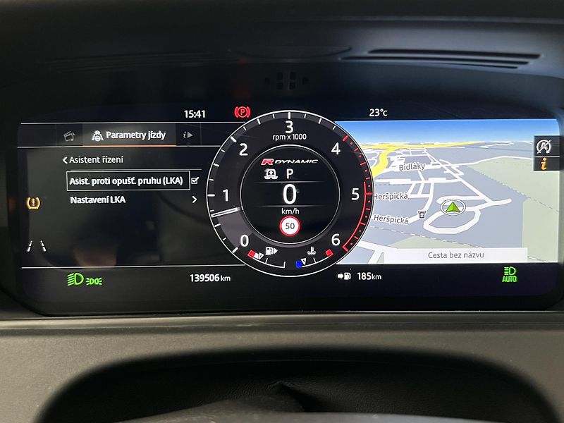 Land Rover Range Rover Velar D300 SE AUT - fotka 35 z 53