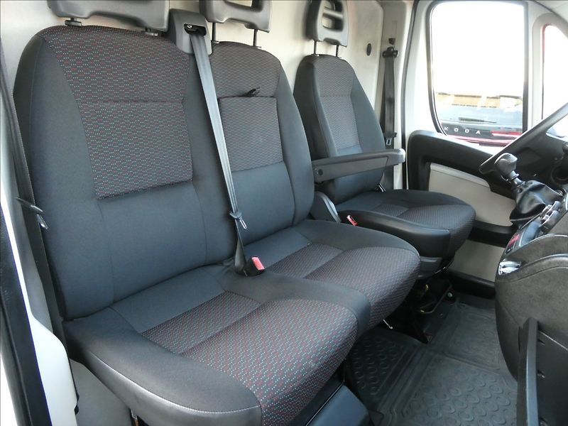 Citroën Jumper 2,0 HDi 96KW 1.MAJITEL, KLIMA - fotka 20 z 37
