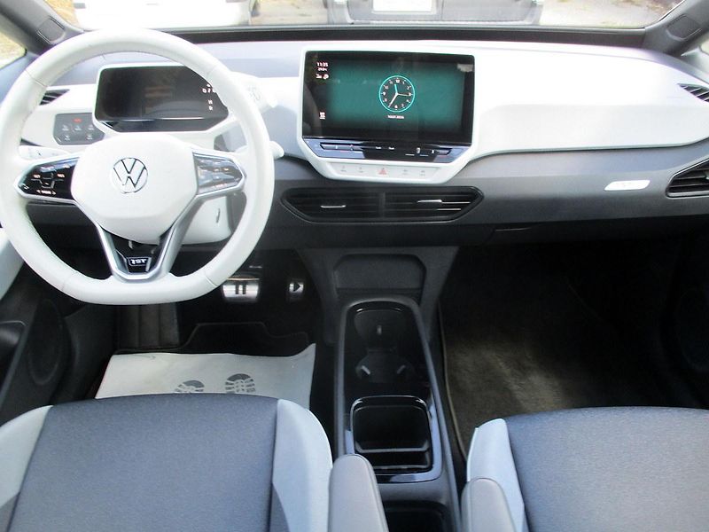 Volkswagen ID.3 PRO PERFOR 150kW (62kWh) 93TKM - fotka 15 z 52