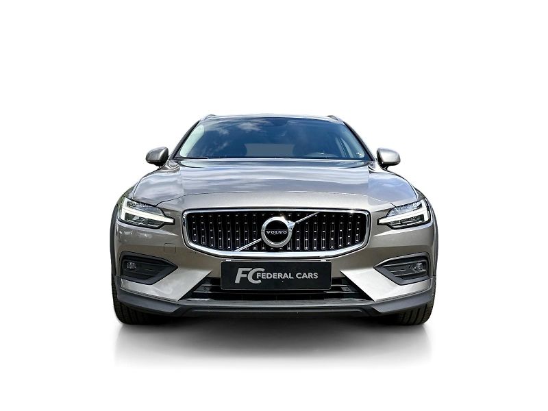 Volvo V60 CrossCountry D4 AWD // 4x4 - fotka 8 z 43