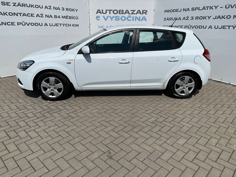 Kia Ceed (2012) 1.4CVVT ČR+1.majitel!! Tažné! - fotka 7 z 19
