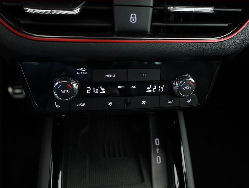 Škoda Kamiq (2024) Monte Carlo 1.0 TSI - fotka 10 z 20