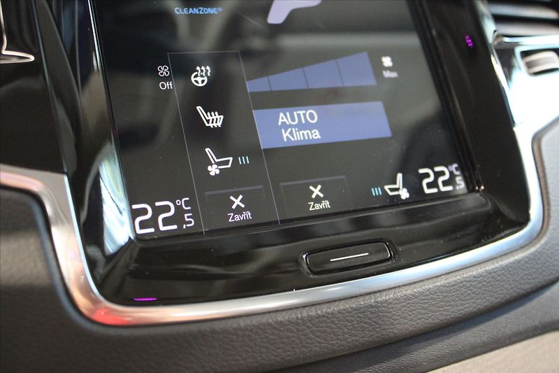 Volvo XC90 B5 AWD 173 kW Inscription Pole - fotka 24 z 36