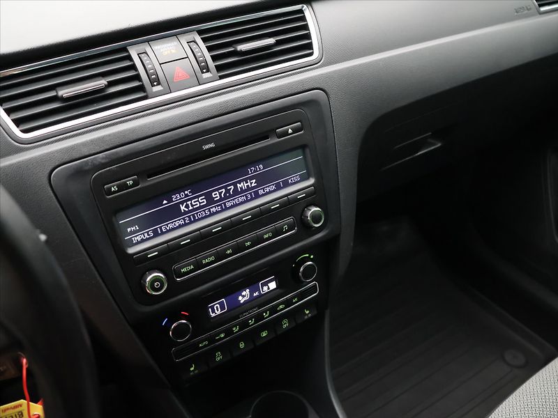 Škoda Rapid 1,2 TSI 77kW Elegance - fotka 18 z 28