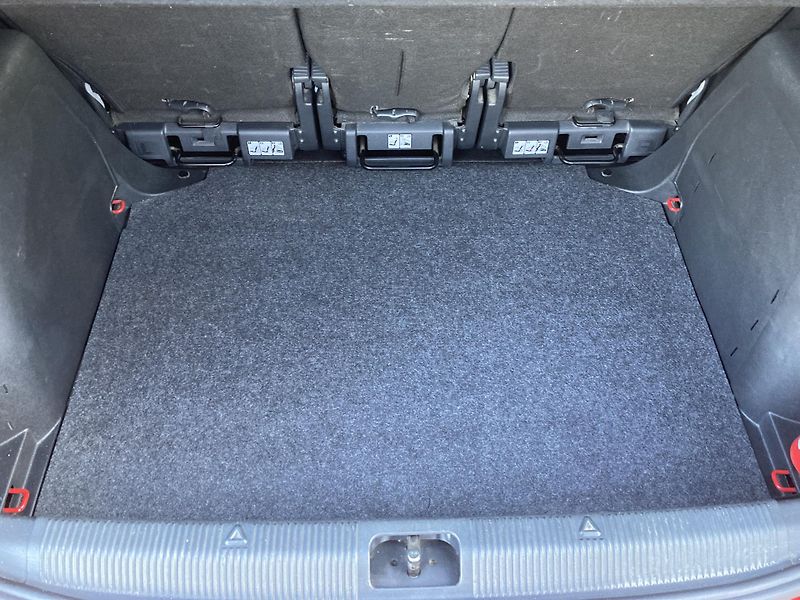 Škoda Yeti (2015) 1.2 tsi dsg ACTIVE - fotka 24 z 32
