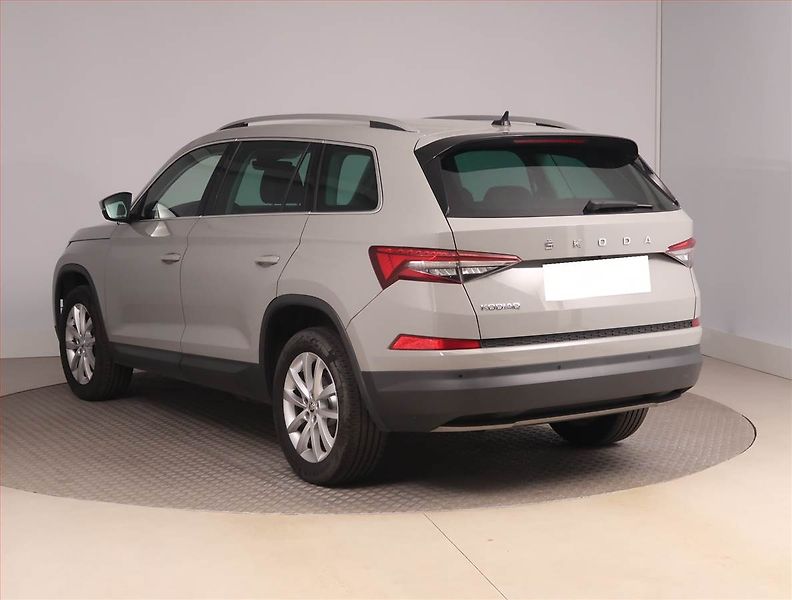 Škoda Kodiaq (2023) Style Plus 2.0 TDI - fotka 4 z 21