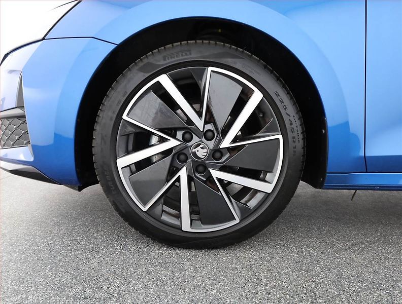 Škoda Octavia (2025) 2.0 TDI, Sportline - fotka 18 z 18