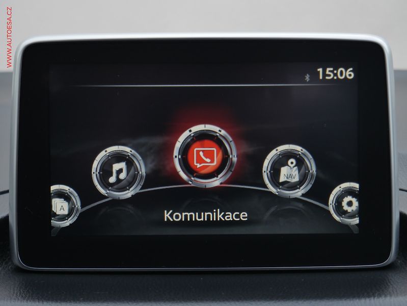 Mazda 3 (2014) 2.0 i, Sport, navi, xenon - fotka 17 z 22