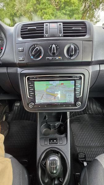 Škoda Roomster 1.4 16V ACTIVE +EDITION 1.MAJ. - fotka 26 z 35