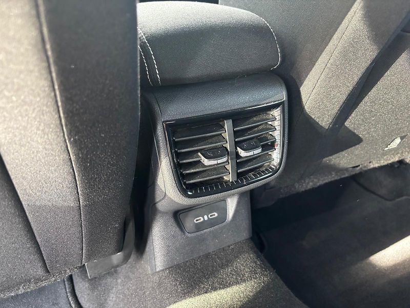 Škoda Fabia 1.0TSi 85kW Monte Carlo - fotka 22 z 25
