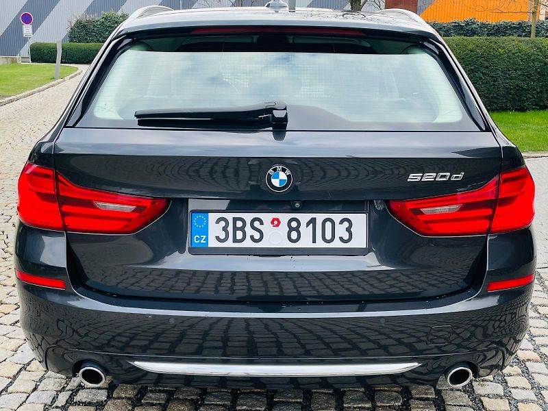 BMW Řada 5 520D AUT KAMERA SERVISKA - fotka 16 z 58