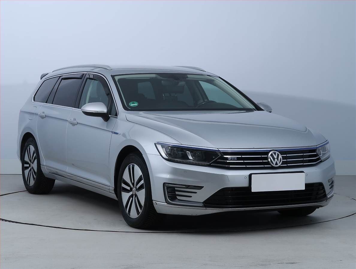 Volkswagen Passat Highline 1.4 GTE, Automat