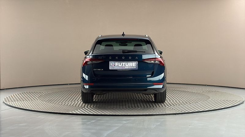 Škoda Octavia 2.0 TDI DSG Style Combi - fotka 5 z 25