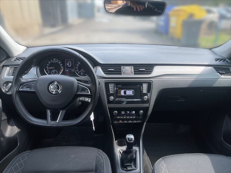 Škoda Rapid 1,4 TDI 66 Style - fotka 9 z 11
