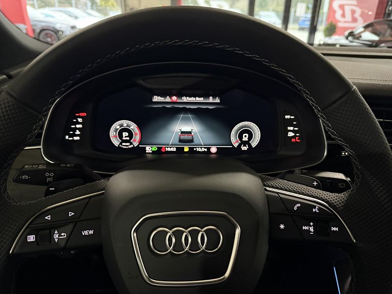 Audi Q8 (2025) 50TDI 210kW OLED K360 PANORAMA - fotka 53 z 59