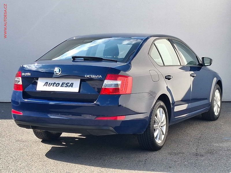 Škoda Octavia (2016) 1.4 TSi, 2.maj,ČR, Active, - fotka 4 z 15