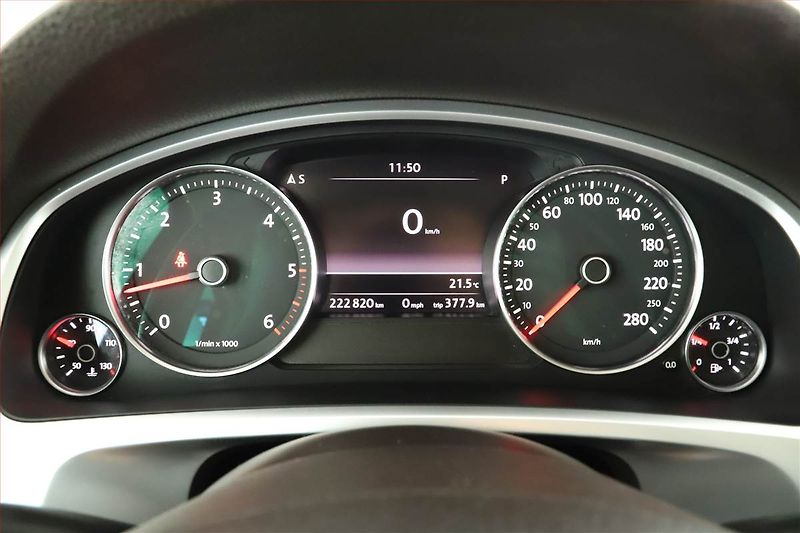 Volkswagen Touareg (2010) 4.2 V8 TDi, 4X4, Automat - fotka 8 z 17