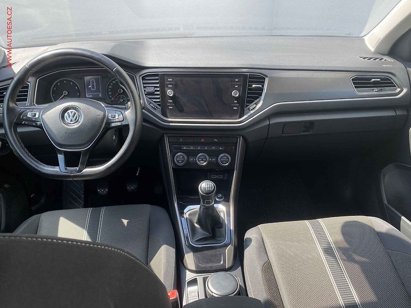 Volkswagen T-Roc (2019) 1.0 TSi, Comfortline, navi - fotka 8 z 17