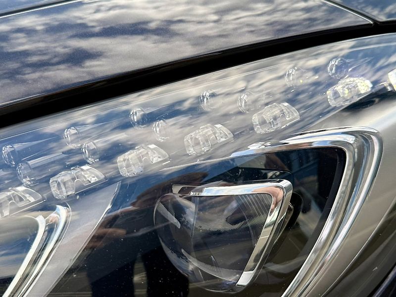 Mercedes-Benz Třídy S (2014) 500 4MATIC kupé - fotka 44 z 49