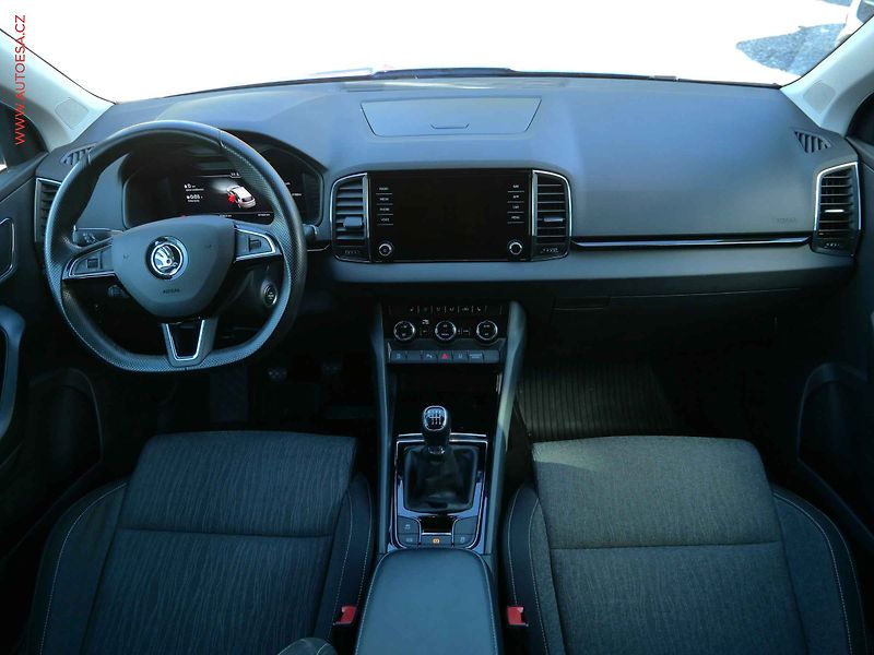 Škoda Karoq (2019) 2.0 TDi, 1.maj,ČR, Style, TZ - fotka 8 z 29