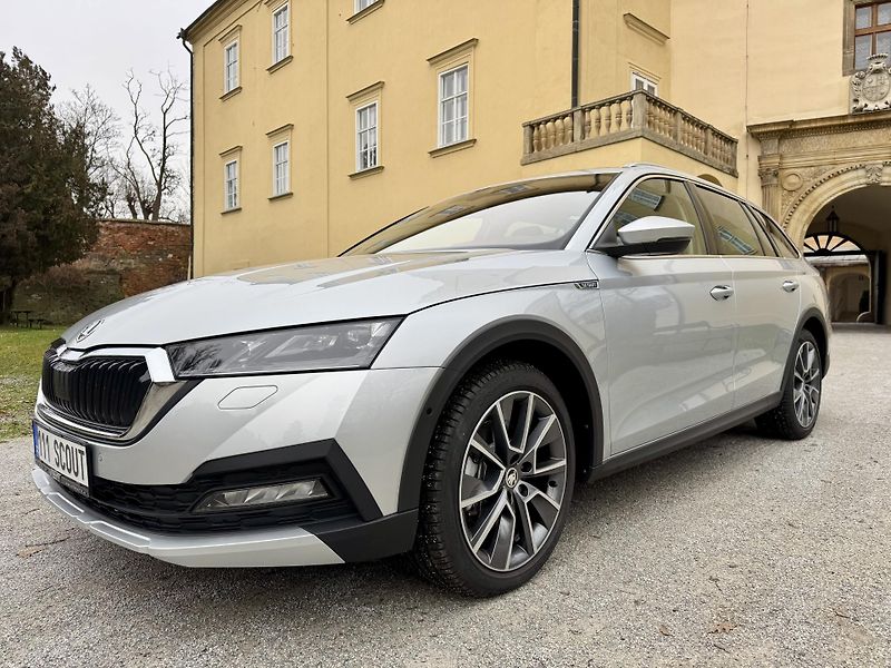 Škoda Octavia (2024) SCOUT 2,0Tdi 147kw-4x4 Panoram - fotka 9 z 49