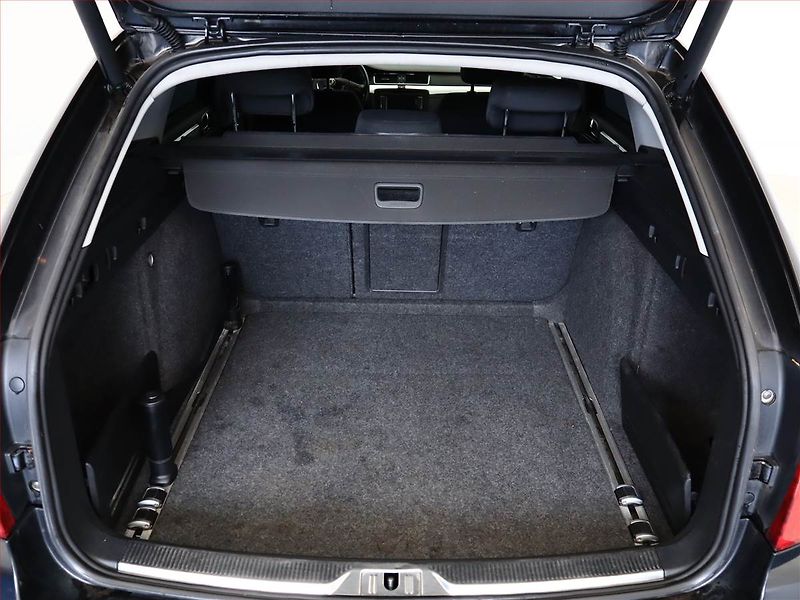 Škoda Superb (2011) Ambition 2.0 TDI, Automat - fotka 12 z 17