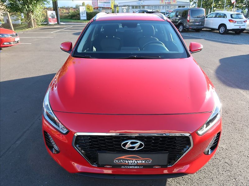 Hyundai i30 1,0 T-GDi,88kW,NovéČR,Serv.kn. - fotka 7 z 28