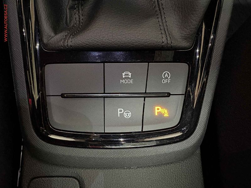 Škoda Kamiq (2024) 1.0 TSI, 1.maj,ČR, STK5/28 - fotka 16 z 17