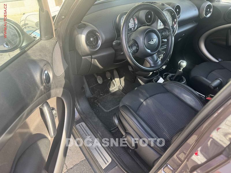 Mini Cooper (2011) 1.6 i, servis.kniha - fotka 3 z 3