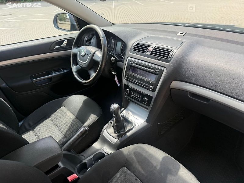 Škoda Octavia (2009) 1.8TSI, 118kw Tažné 1.3T - fotka 10 z 20