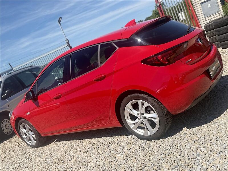 Opel Astra 1,4 + TURBO 110kW 48tKm! - fotka 7 z 33