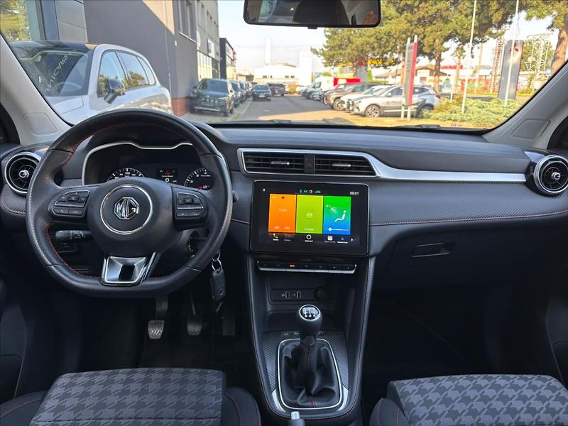 MG ZS 1,5 VTi  Essential Manuál - fotka 13 z 23